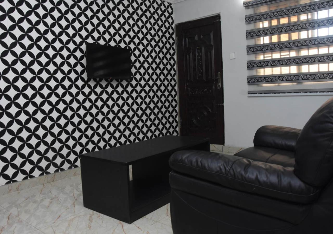 24-7 Electricity Agore Hotels And Suites Ltd Awoyaya Extérieur photo