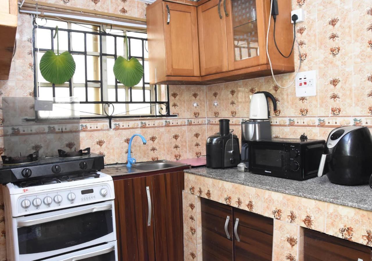 24-7 Electricity Agore Hotels And Suites Ltd Awoyaya Extérieur photo