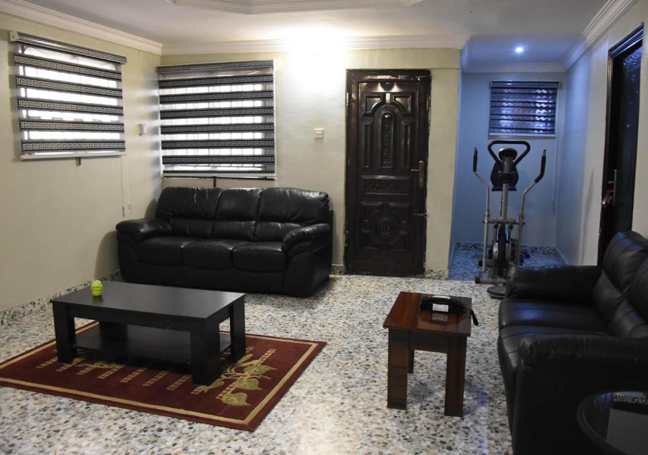 24-7 Electricity Agore Hotels And Suites Ltd Awoyaya Extérieur photo