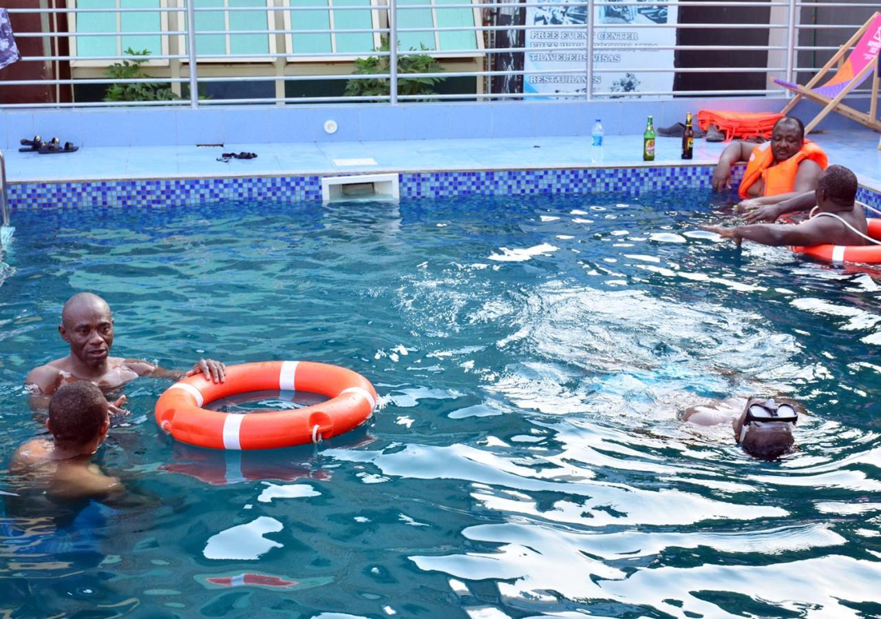 24-7 Electricity Agore Hotels And Suites Ltd Awoyaya Extérieur photo