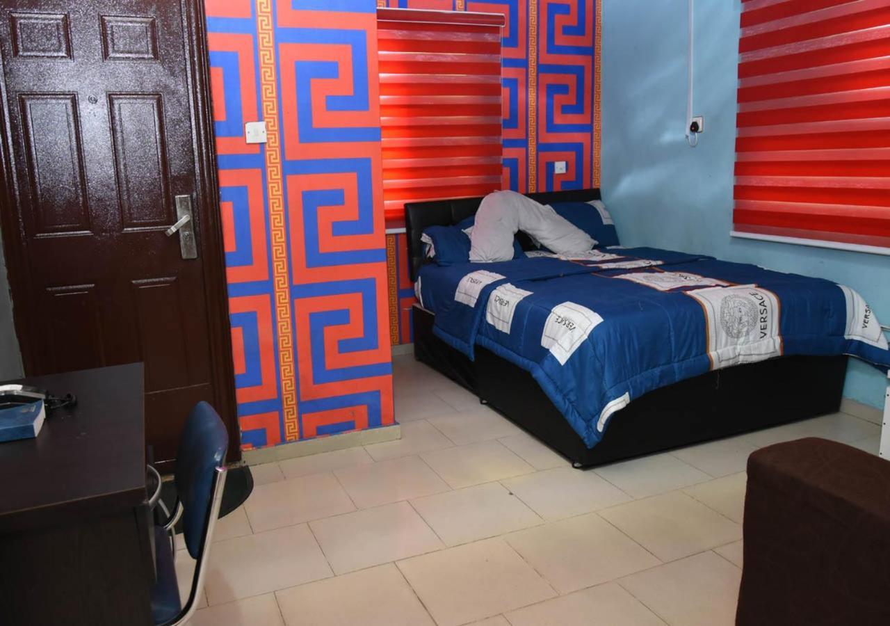 24-7 Electricity Agore Hotels And Suites Ltd Awoyaya Extérieur photo